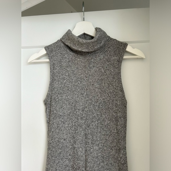 Sweater dress - Picture 2 of 4